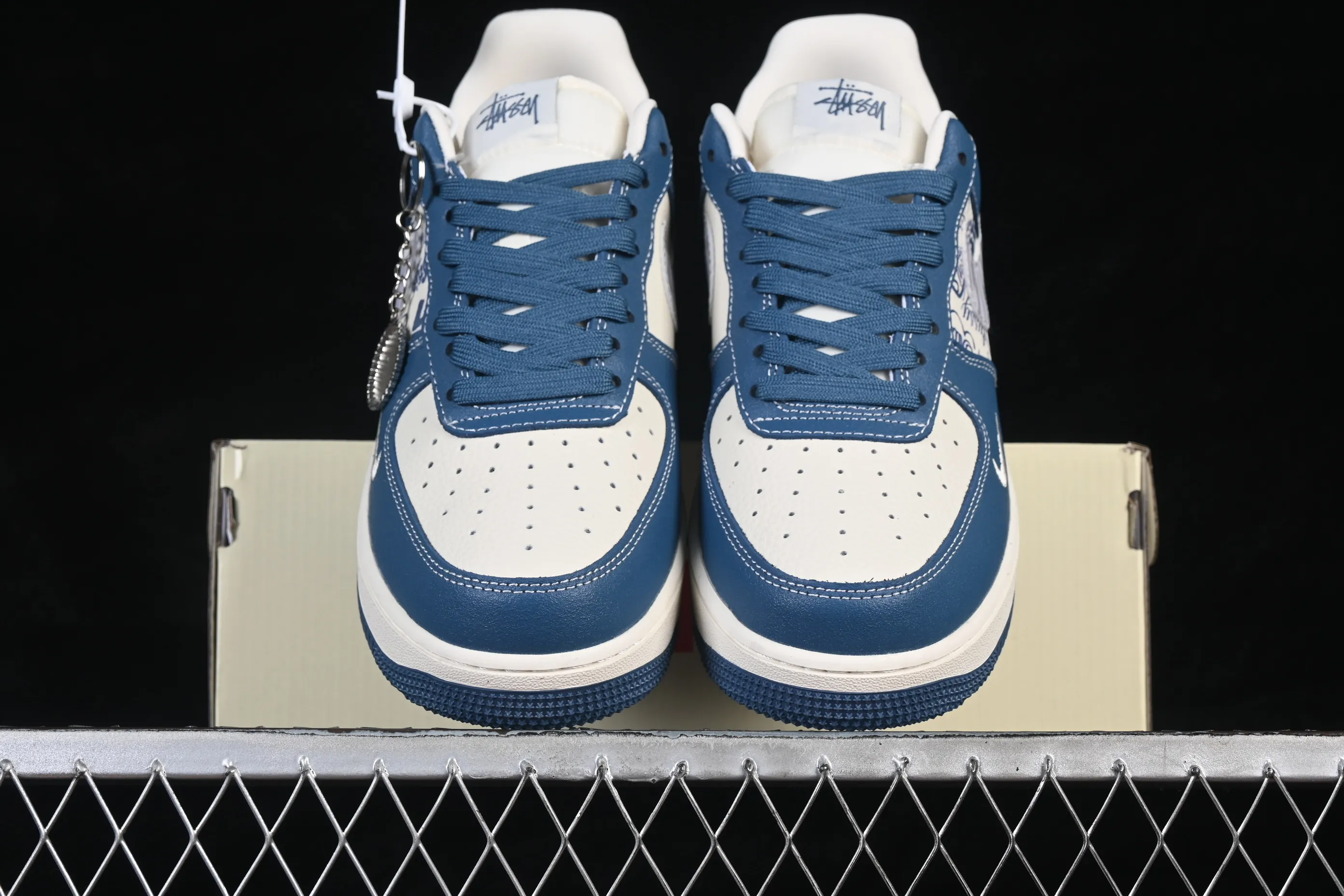 All categories Nk Air Force 1 Air Force series Nk Air Force 1 Low Air Force low-top Nike Air Force 1'07 Low joint model Air Force 1 low-top casual sneakers XL1979-132